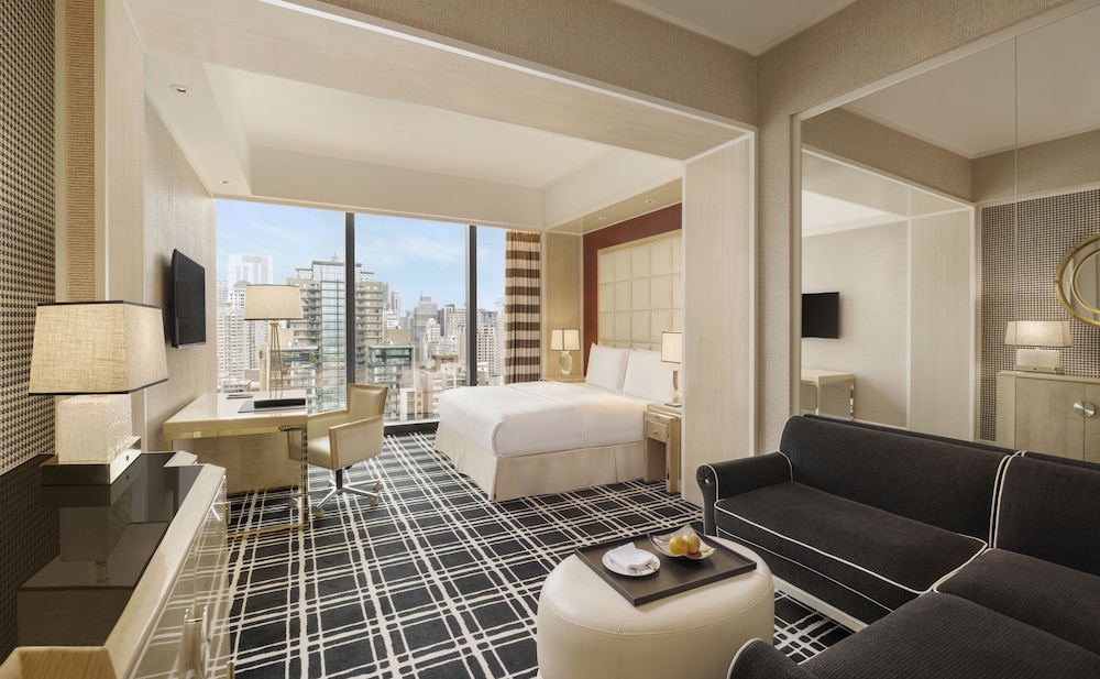 The Lin Hotel 36/61