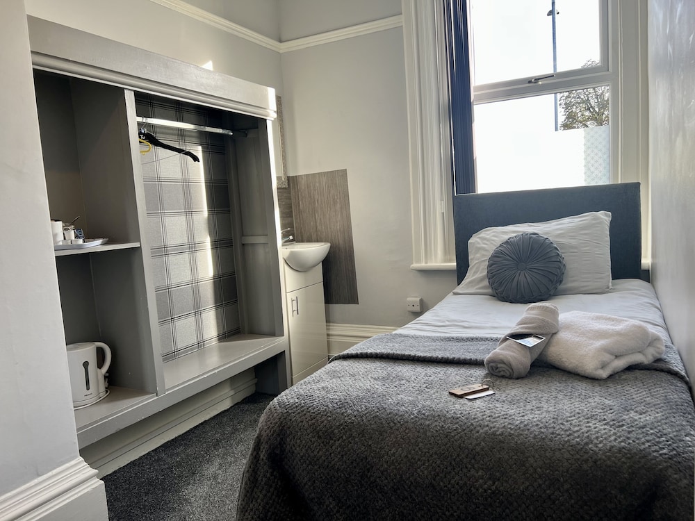 St Andrews House Hotel 15/50