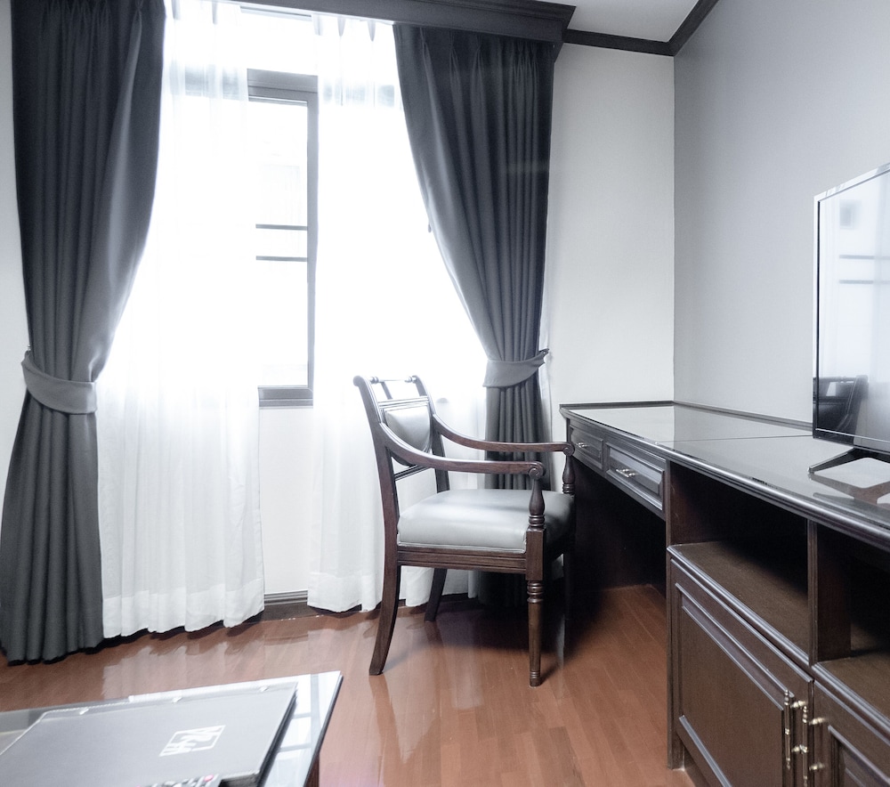 Yellow Ribbon Hills Boutique Suites 59/67