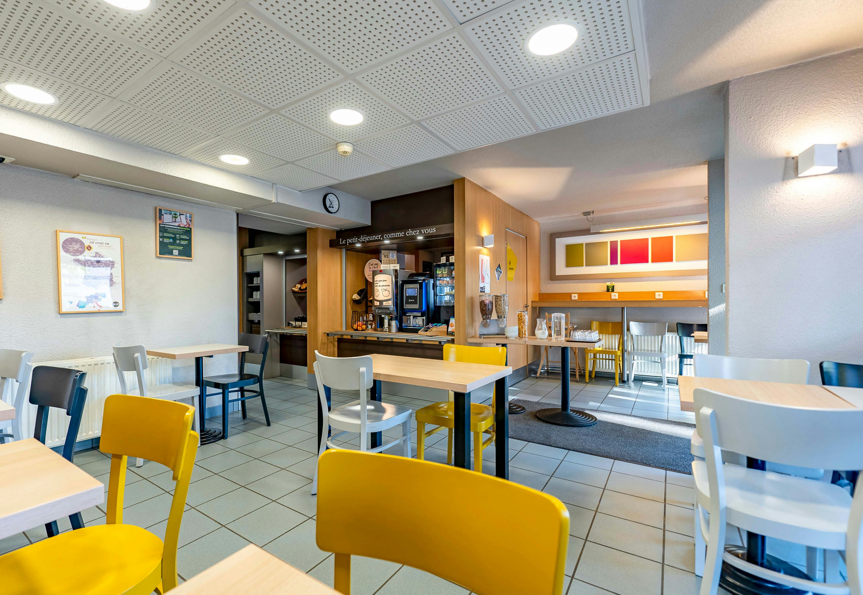 B&B HOTEL Saint Etienne La Terrasse 22/26