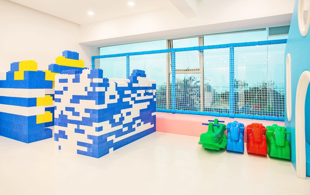 Grand Bay Hotel Zhuhai 37/50