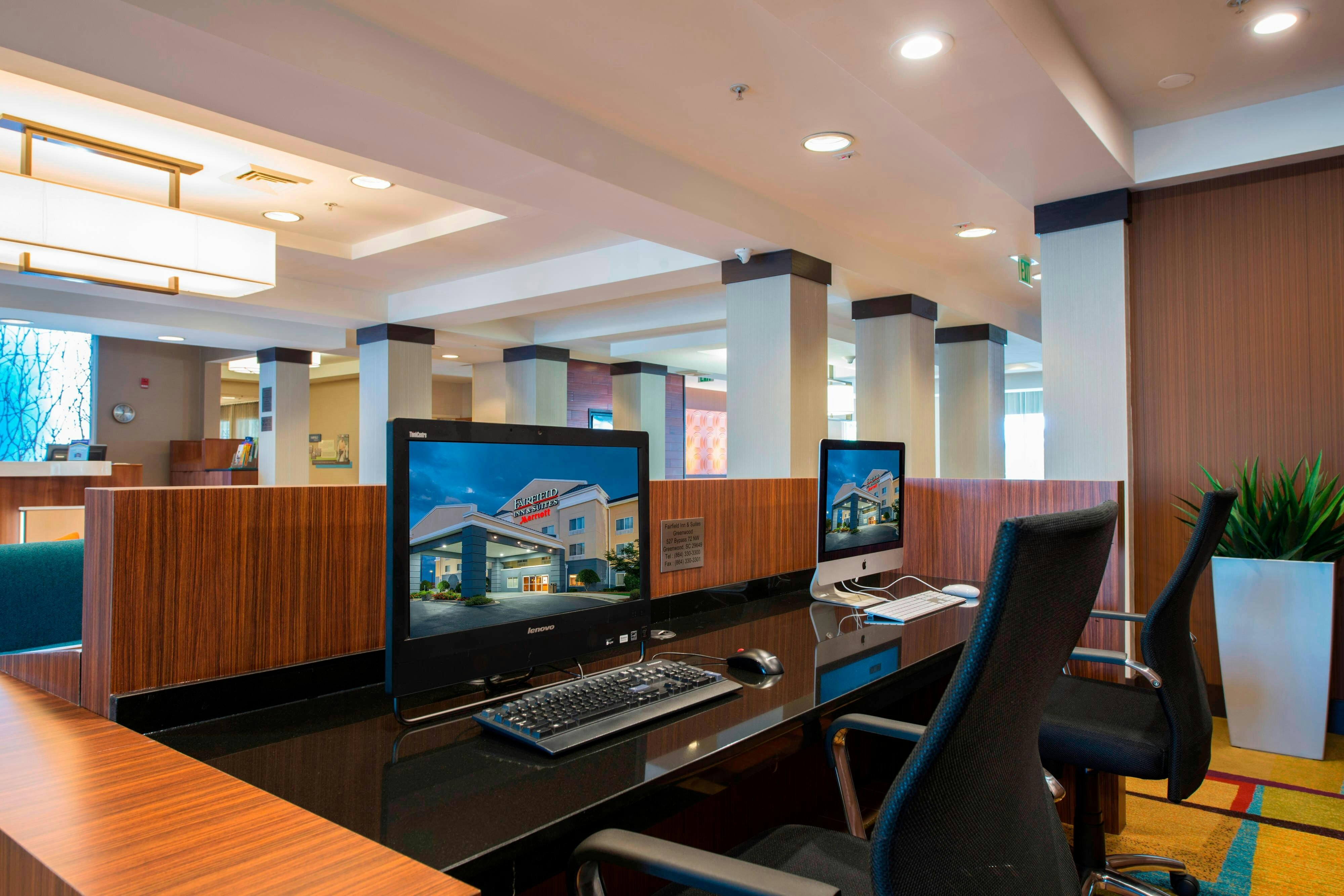 Fairfield Inn And Suites By Marriott Greenwood 41/47