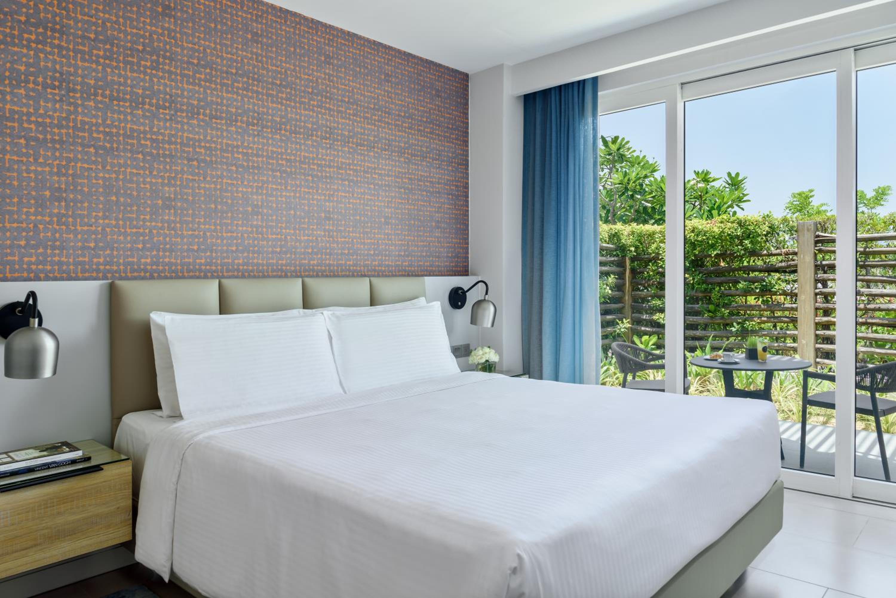 3 Bedrooms, Pavilion, Suite, Beach Front, Private Pool
