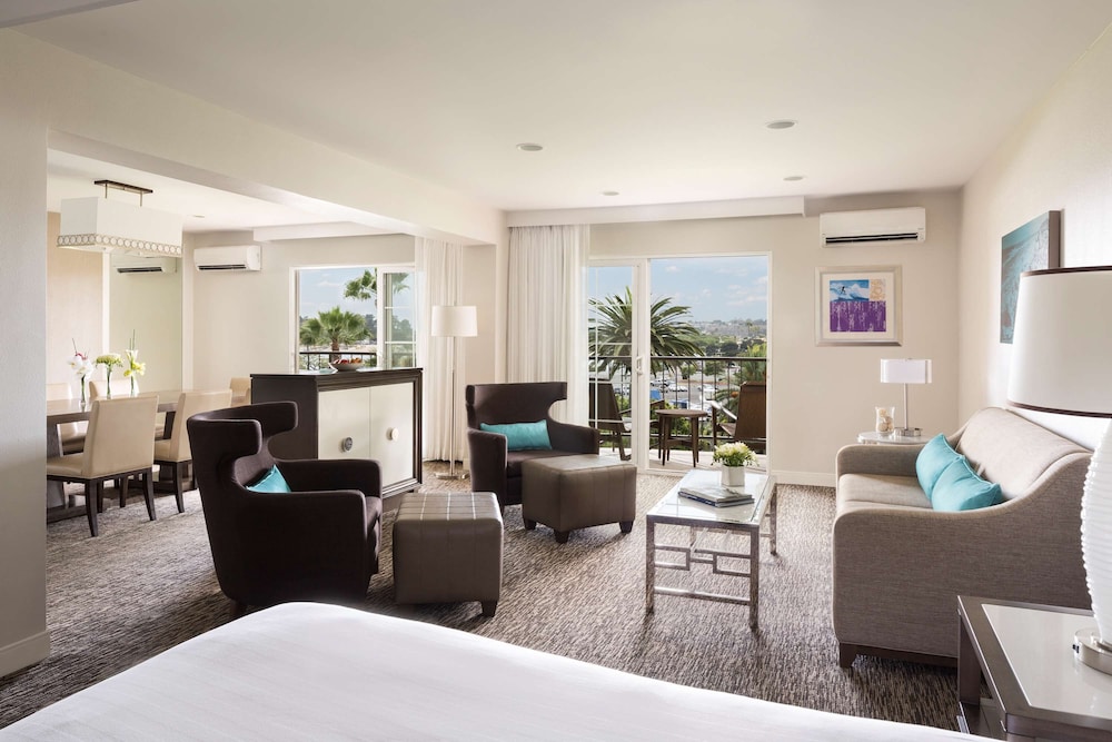 Hyatt Regency Newport Beach Hotel 54/75