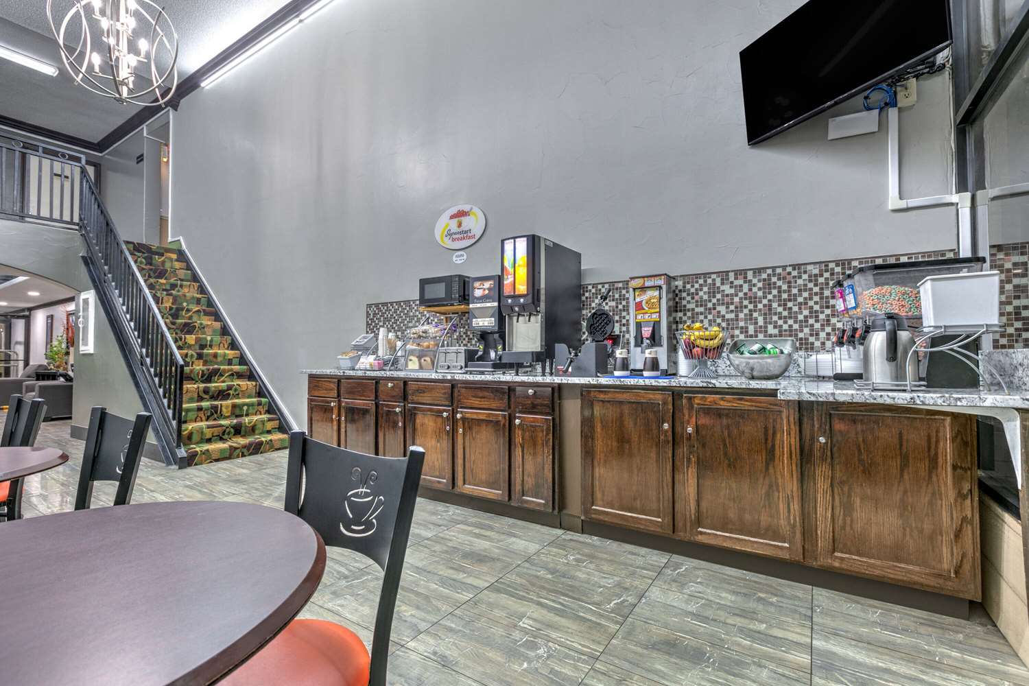 Super 8 By Wyndham Grand Prairie North 18/29