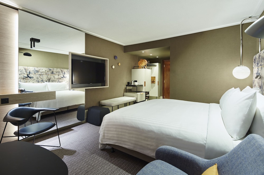London Marriott Hotel Regents Park 11/59
