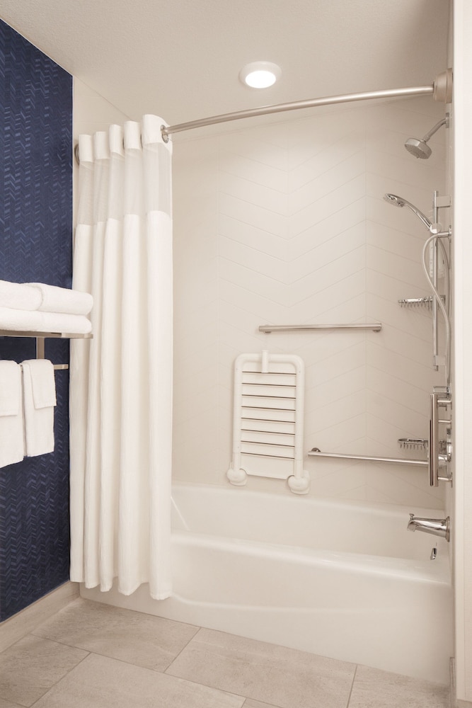 Fairfield Inn & Suites by Marriott Fresno North/Shaw Avenue 20/20
