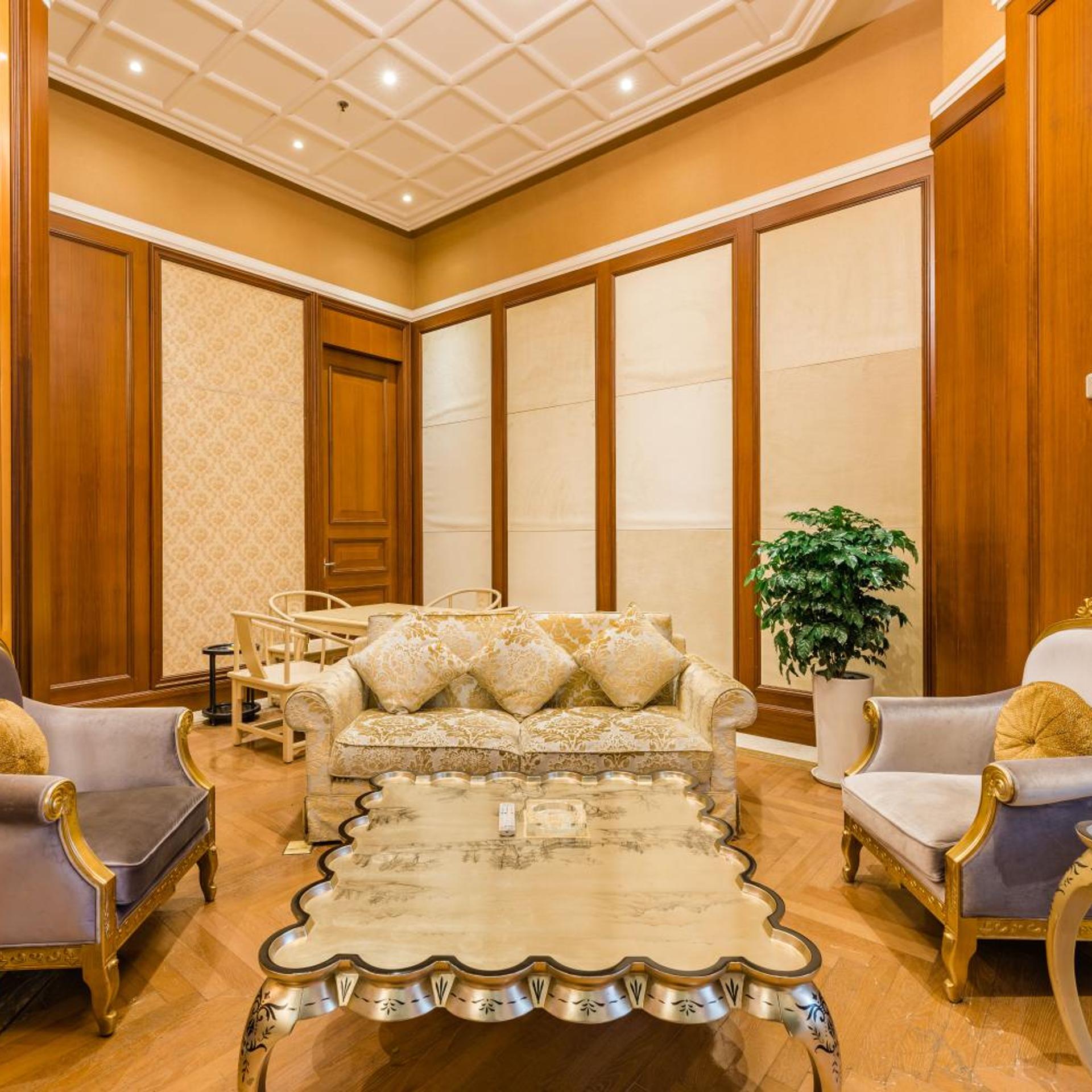 S&N Grand Hotel Chaohu 45/73