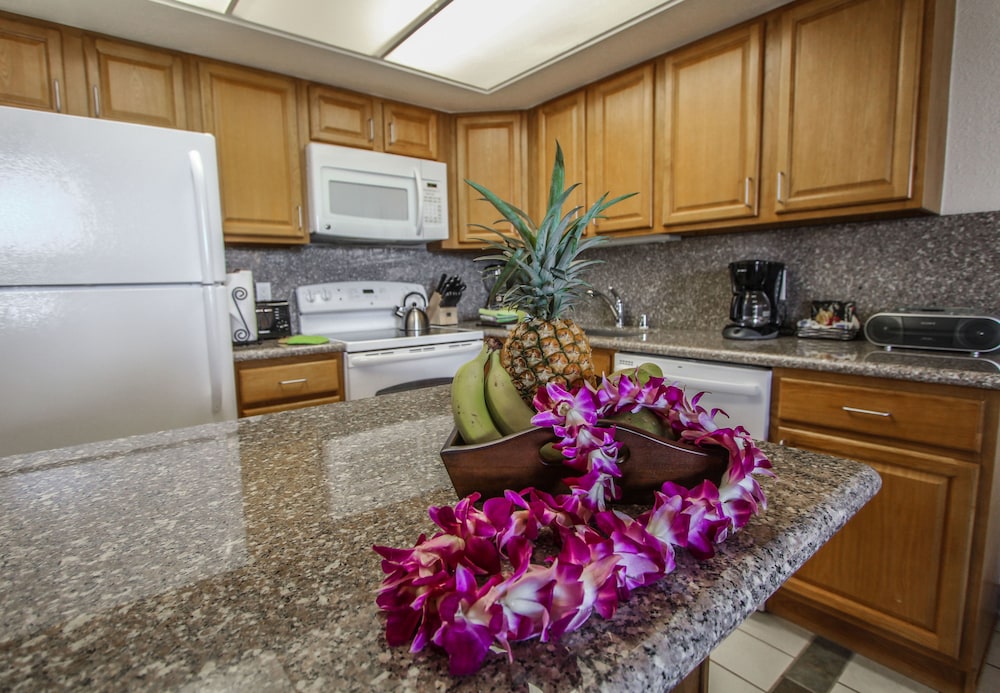 Maui Schooner Resort 18/21