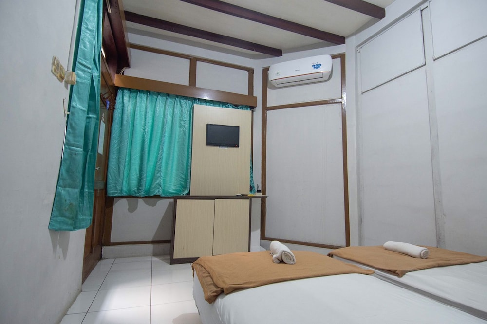 OYO 2240 Simpang Tujuh Residence 10/50