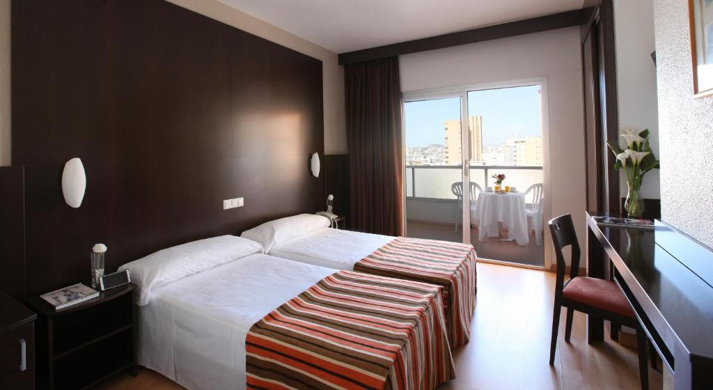 Double room Swimming pool view 2+1