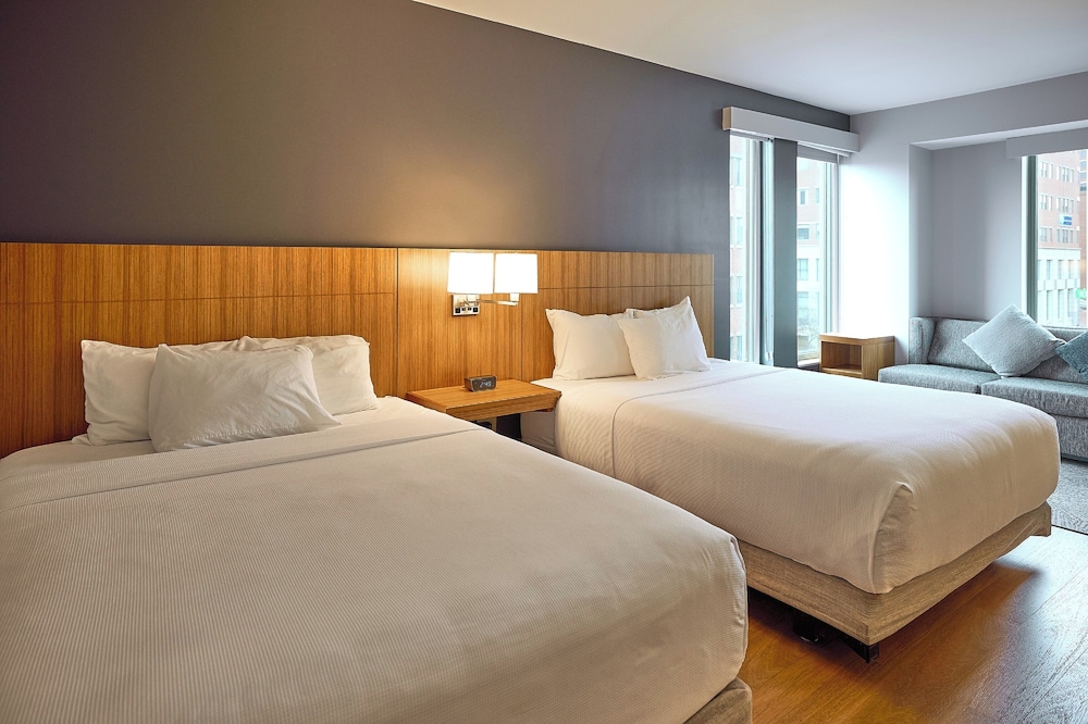 room, 2 queen beds