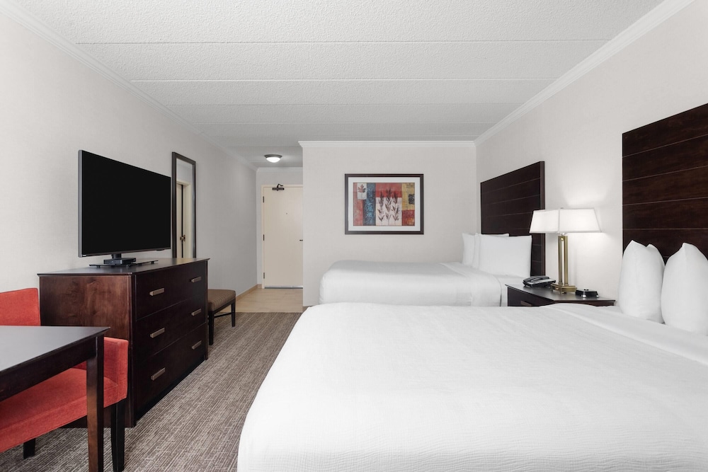 Wyndham Minneapolis South/Burnsville 24/64