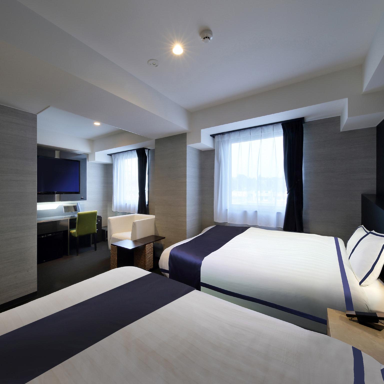 Universal, Superior, Twin Beds