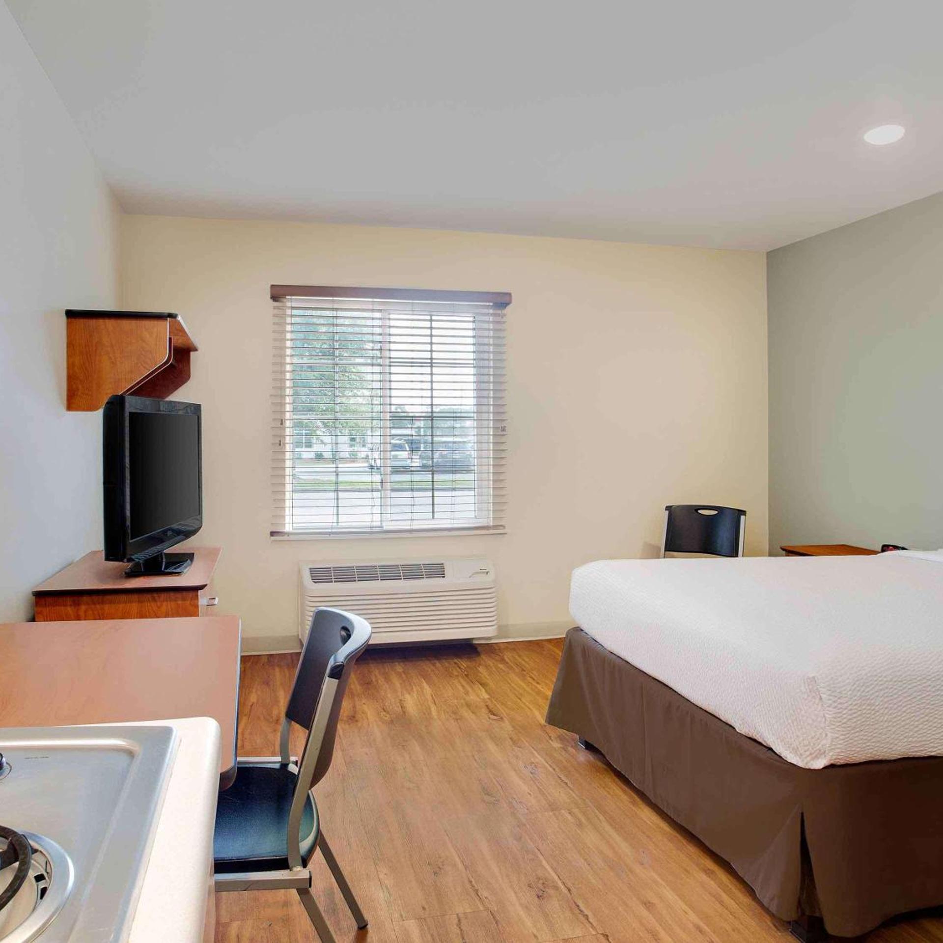 Extended Stay America Select Suites - Mobile - I-65 18/33