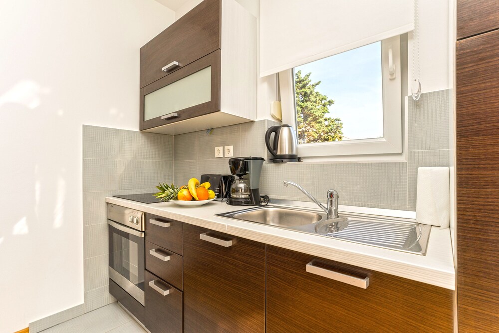 Summer Breeze Apartments 41/45