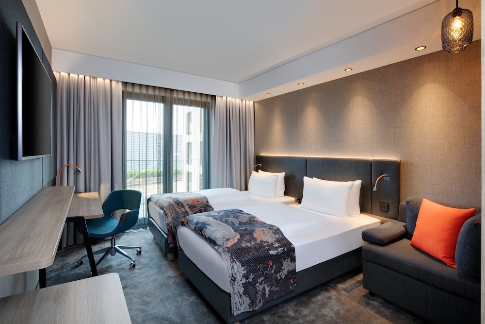 Standard, Twin Beds
