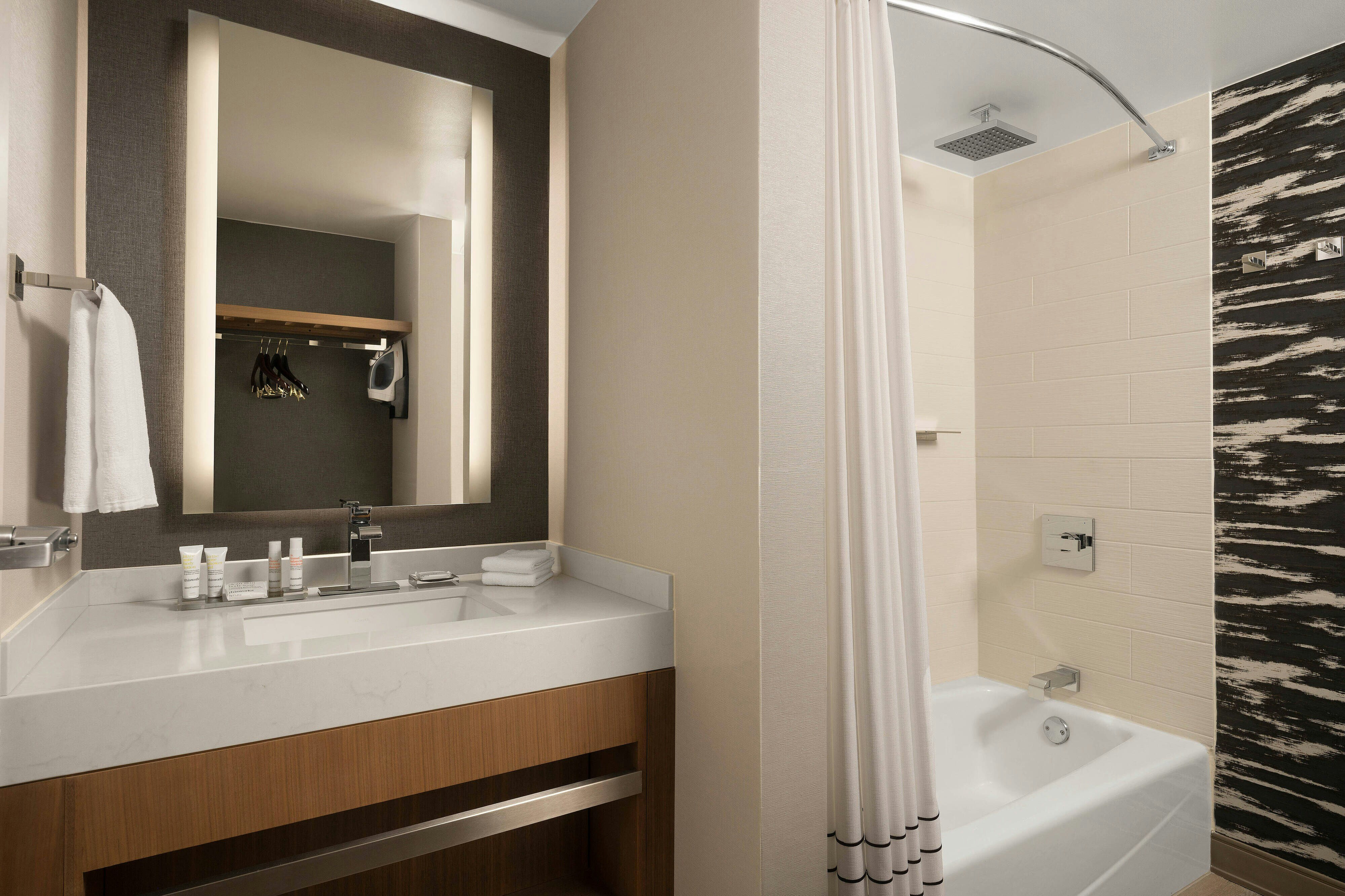 غرفة قياسية، Fort Collins Marriott 3/3