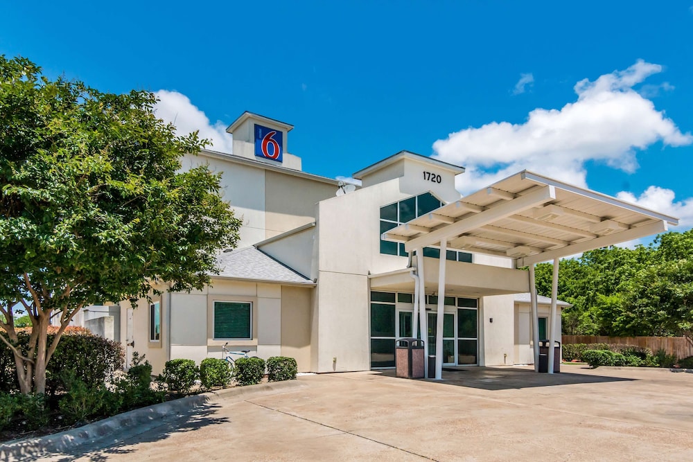 Motel6 Cleburne, TX in CLEBURNE - TX