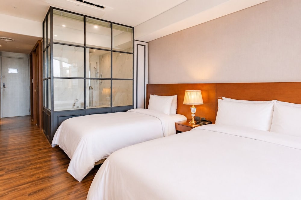 Dyne Oceano Hotel 25/75