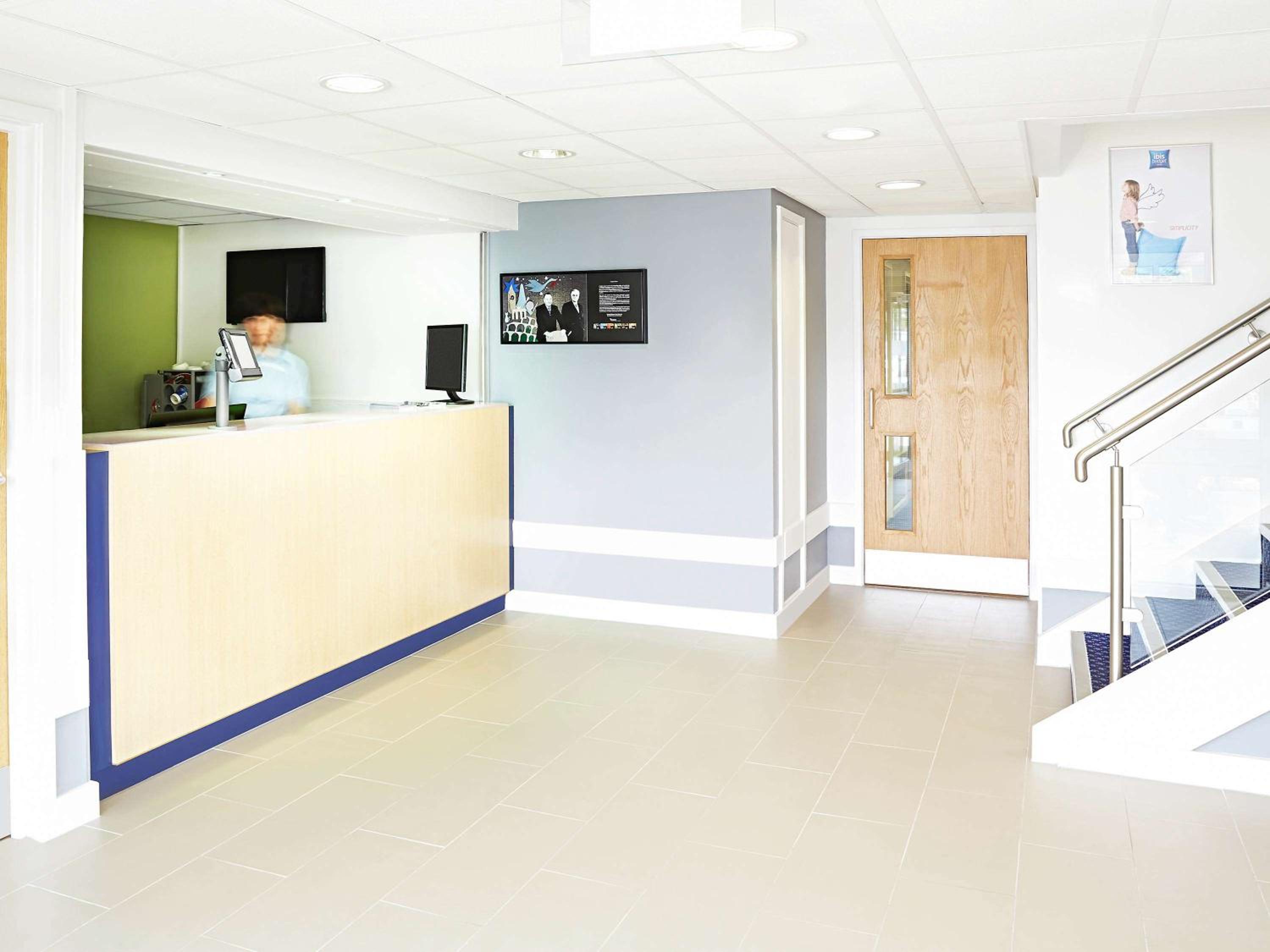 Ibis budget Warrington Lymm Services 4/33