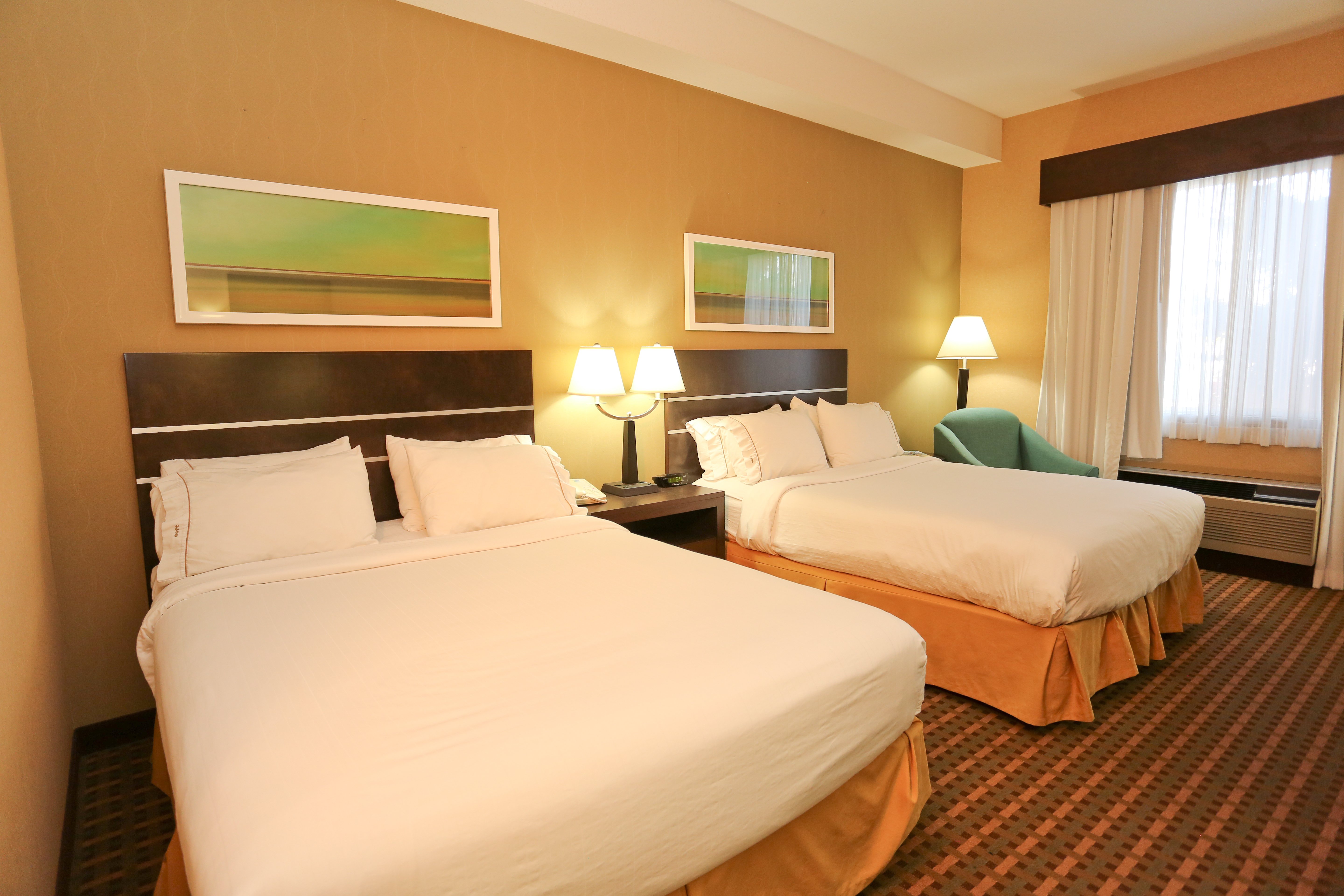 Holiday Inn Express Vernon 24/61