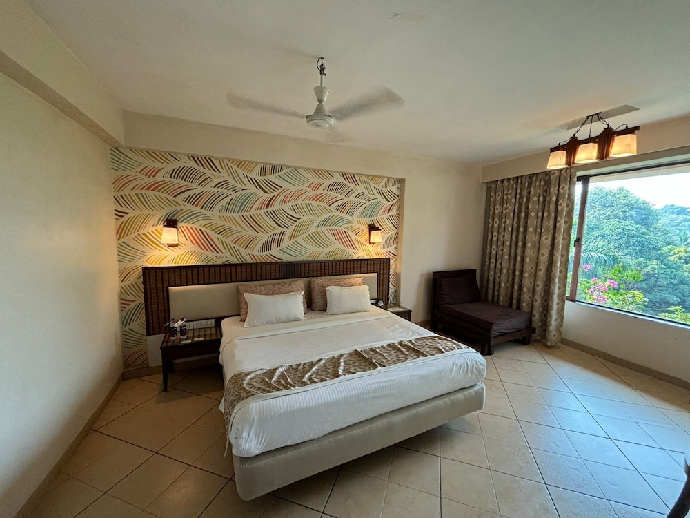 THE SILVERADOR RESORT CLUB 6/24