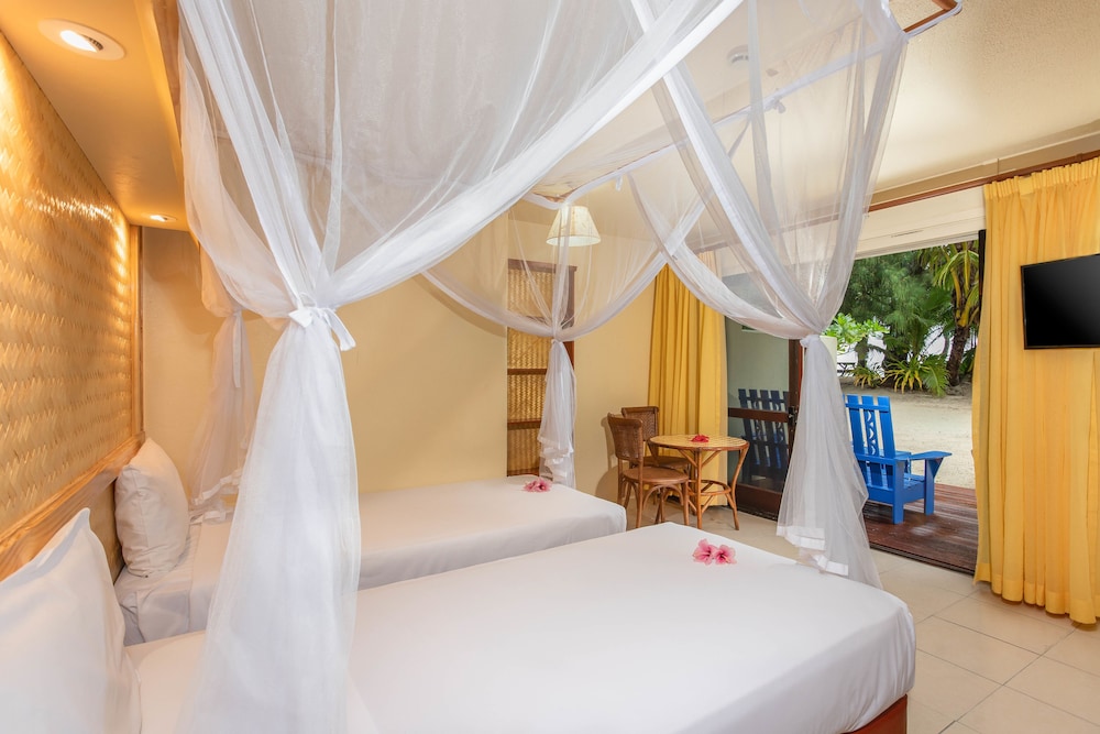 The Rarotongan Beach Resort & Lagoonarium 21/42