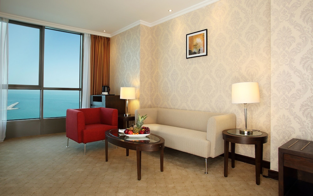 Kuwait Grand Hotel 52/64