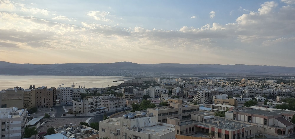 Jordan Seasons Hotel 45/50