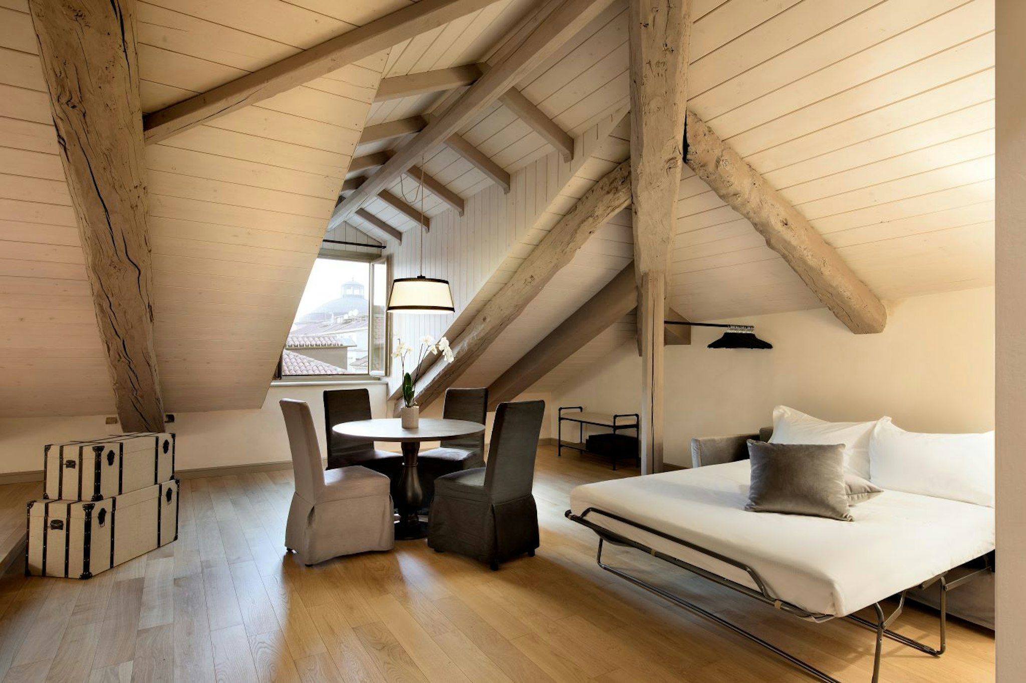 Opera 35 Boutique Hotel 8/26