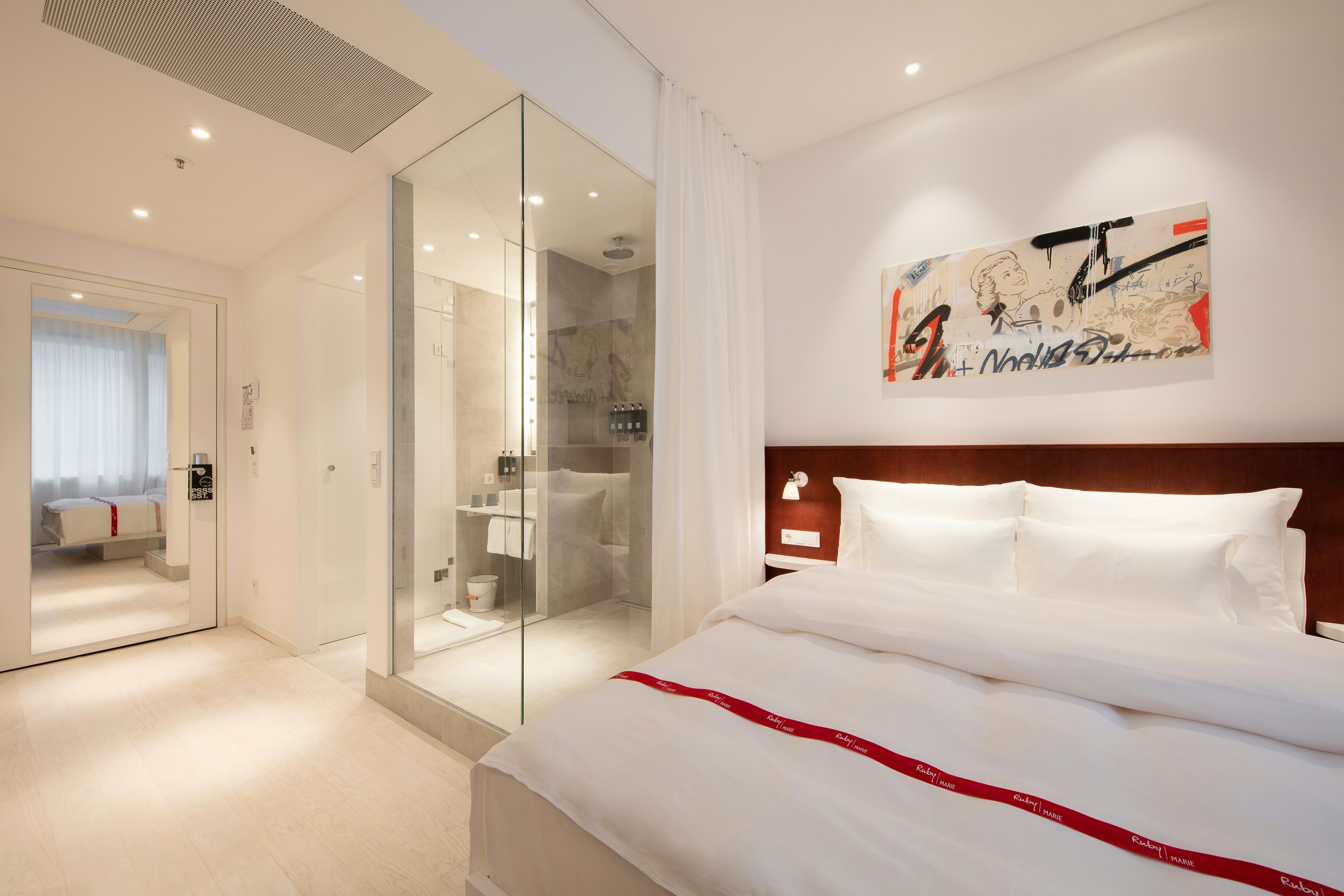 Ruby Marie Hotel Vienna 19/80