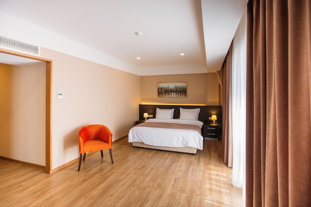 Sephia Hotel 18/44