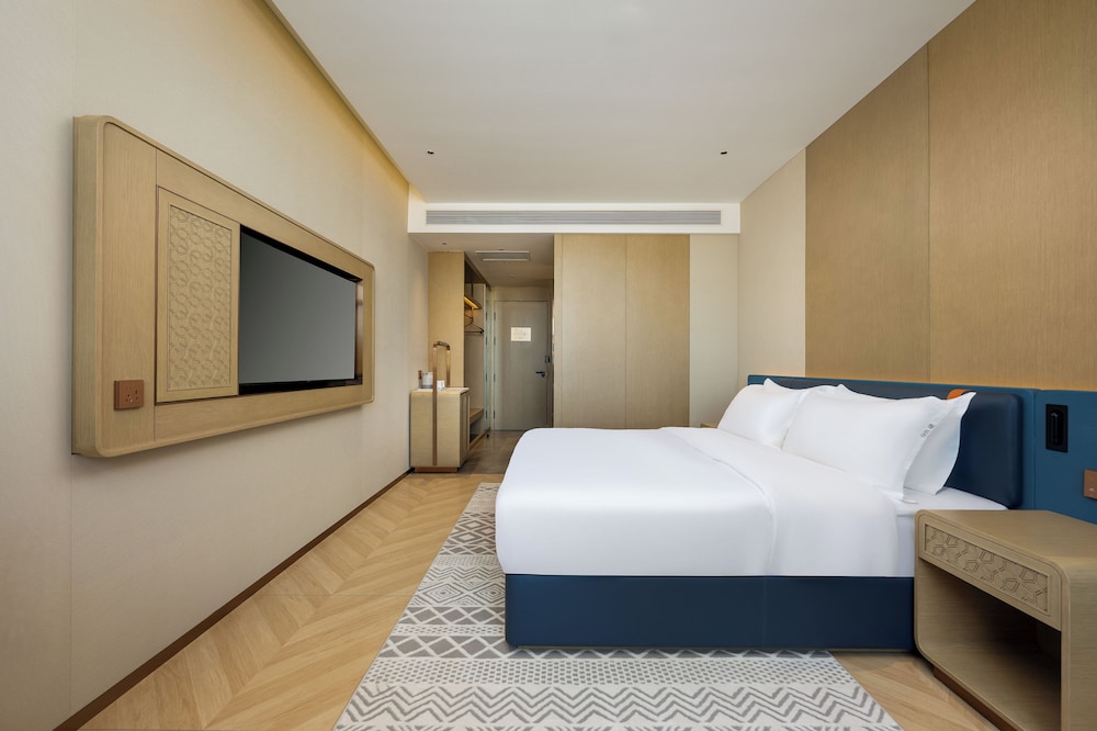 غرفة قياسية بسرير كينج، Holiday Inn Express Kashgar Downtown by IHG 2/3