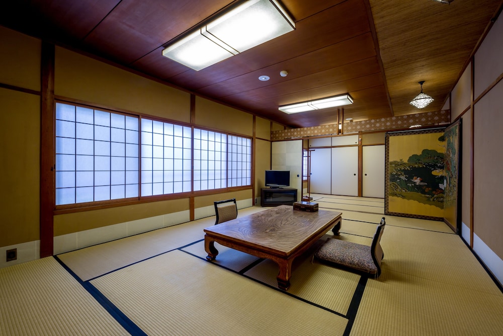Sakanoue 28/48