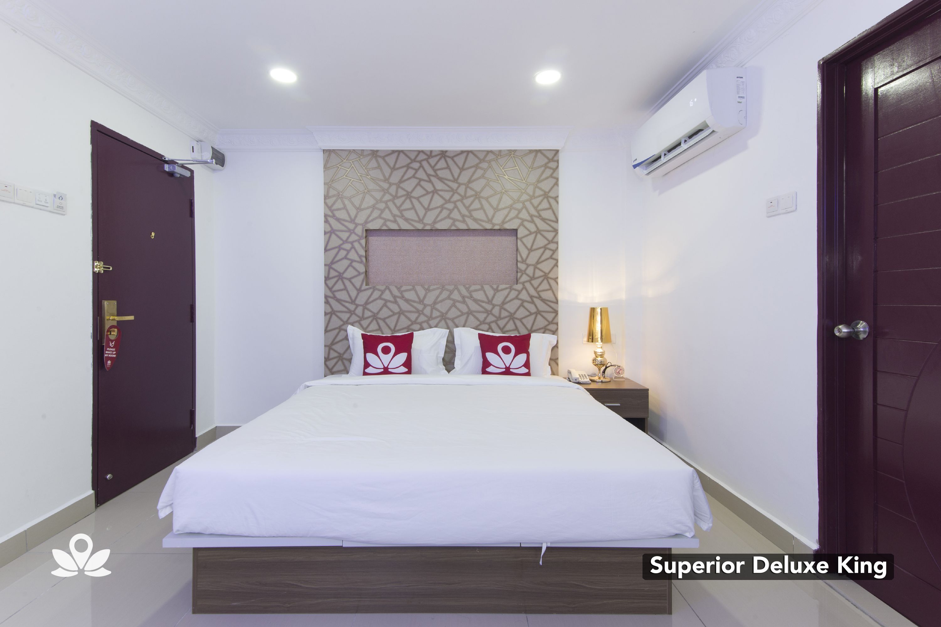 Zen Rooms Poorna Hotel 10/50