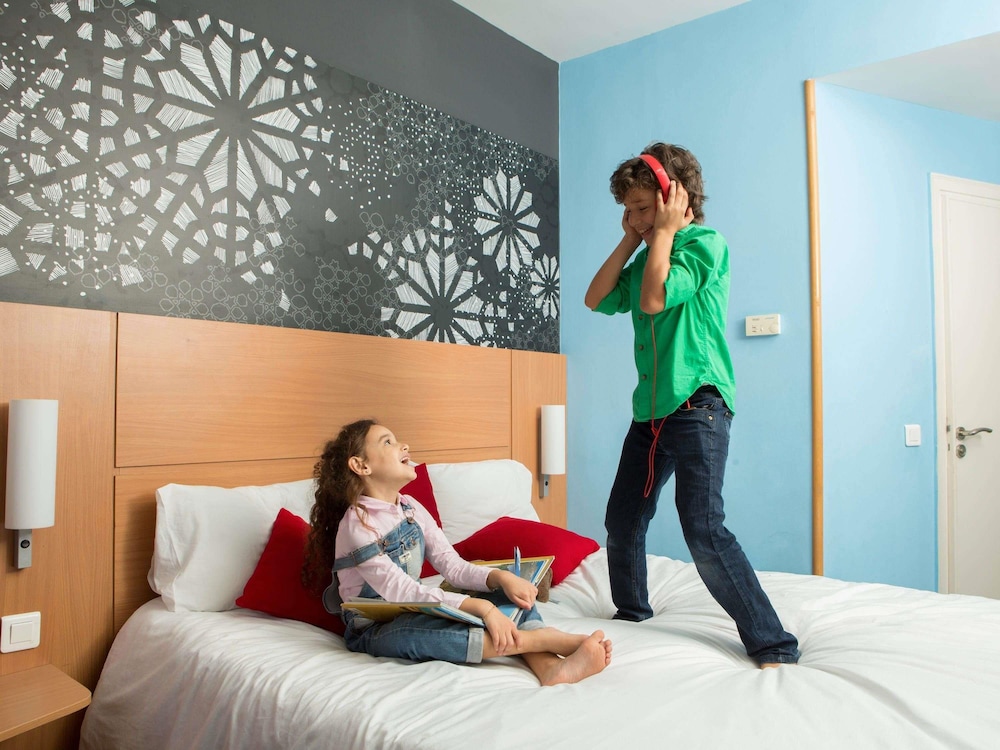 Ibis Casablanca Nearshore 28/73