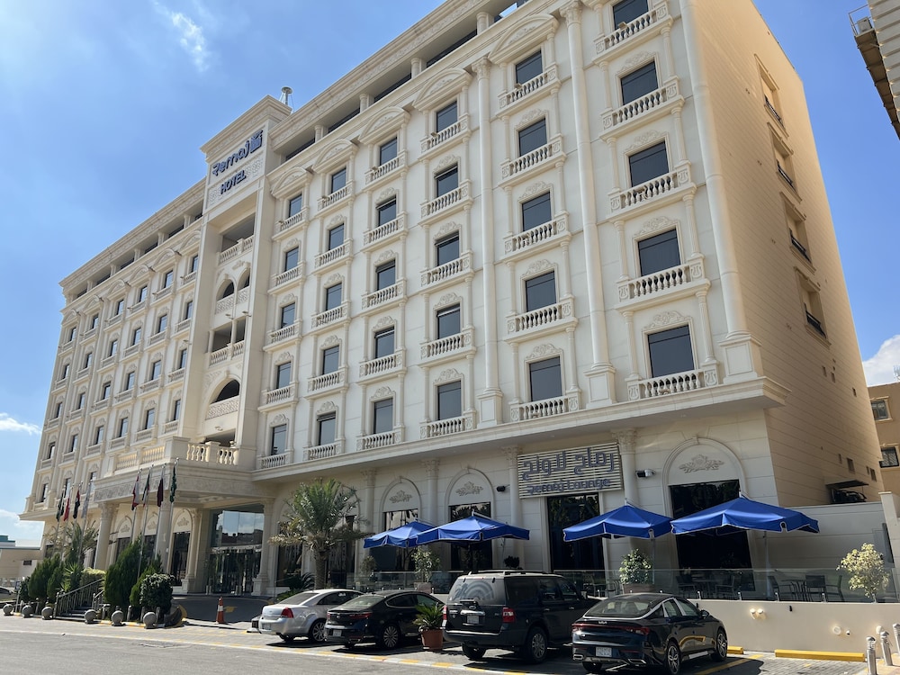 Remaj Hotel 4/51