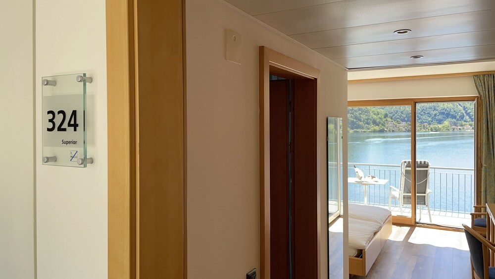 TRESA BAY HOTEL 13/32