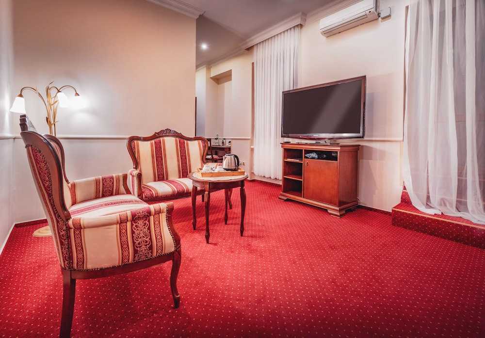 BEST WESTERN HOTEL CAPITAL 31/50