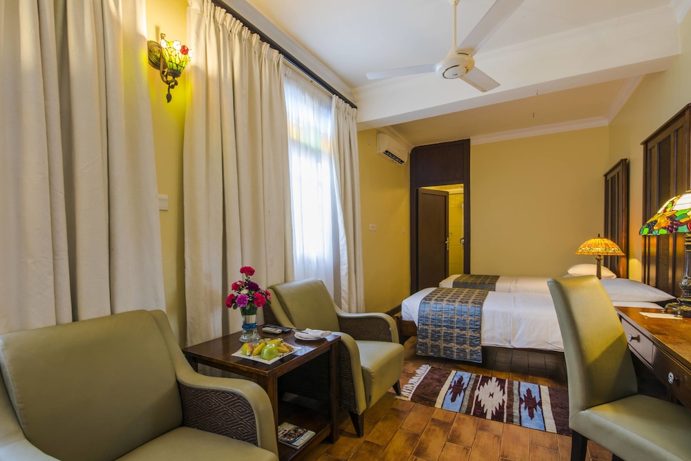 Protea Hotel by Marriott Dar es Salaam Courtyard 15/49