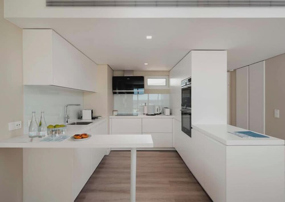 Dom Pedro Residences 3/22