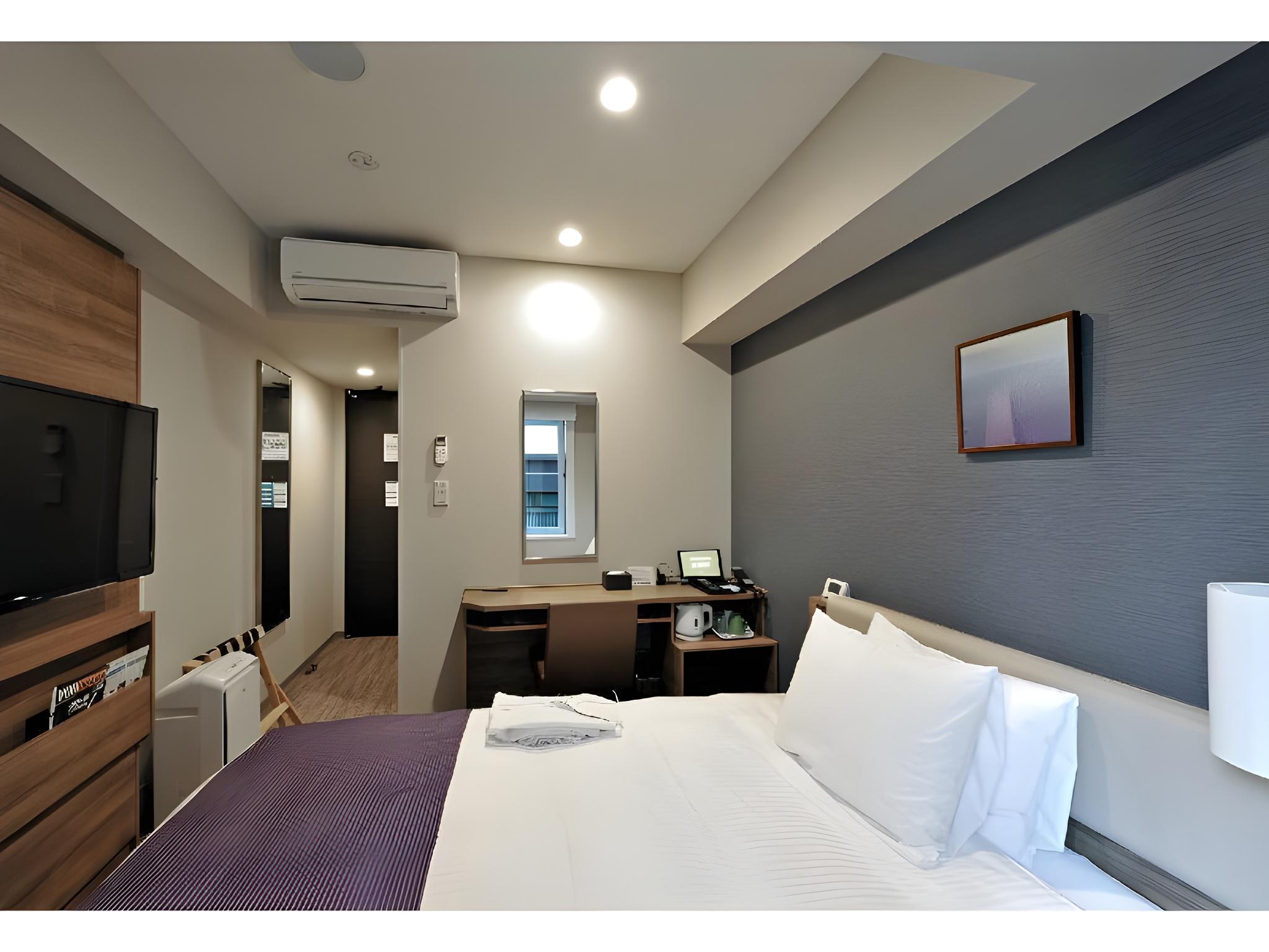 Female Only, Standard, Semi Double Bed