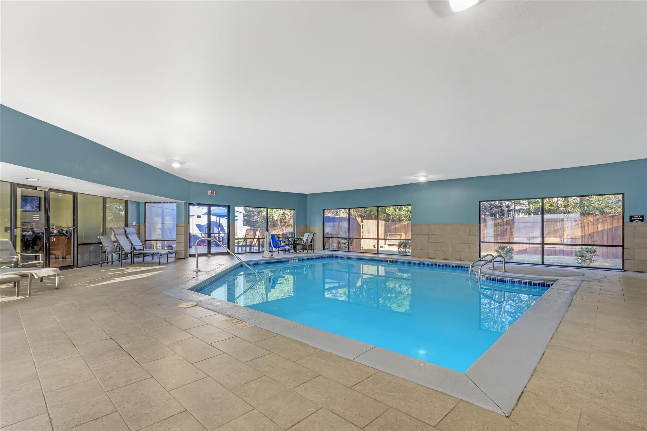 Best Western Plus McDonough Inn & Suites 30/55