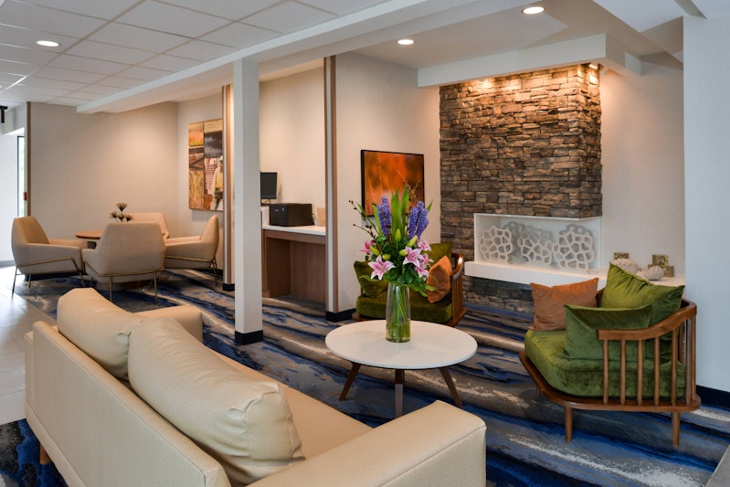 Fairfield Inn Suites By Marriott Arlington Six Flags 10/17