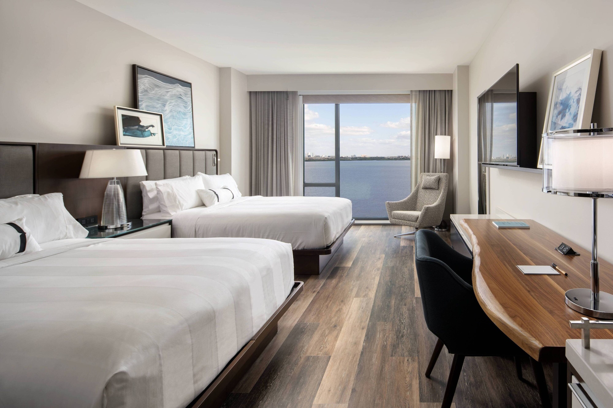 room, 2 queen beds, bay view