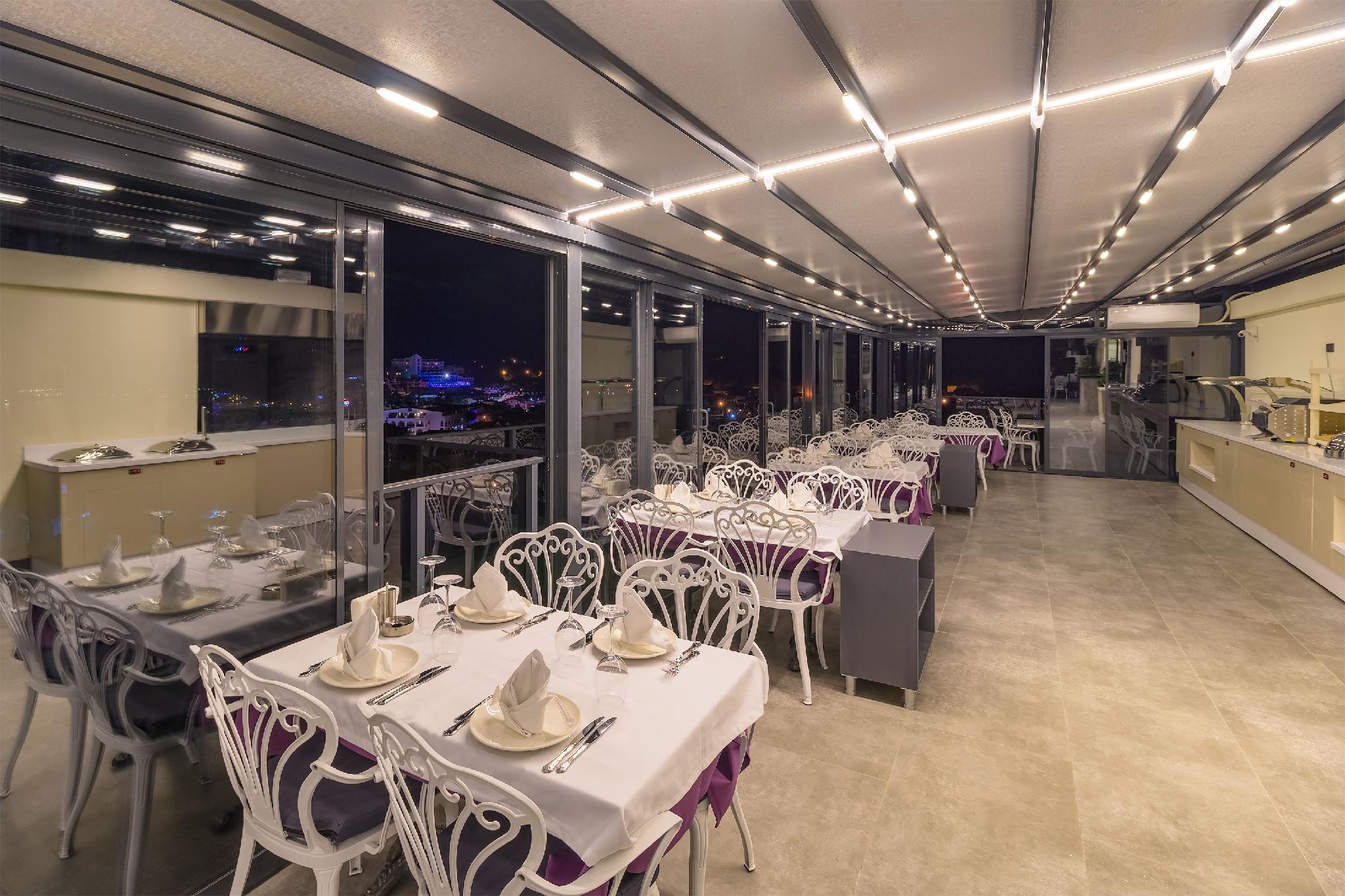 Amossoia Elite Boutique Hotel 30/33