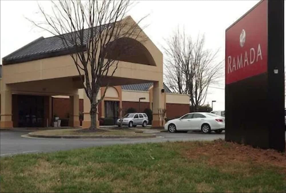 Comfort Inn & Suites Gainesville, GA 49/60