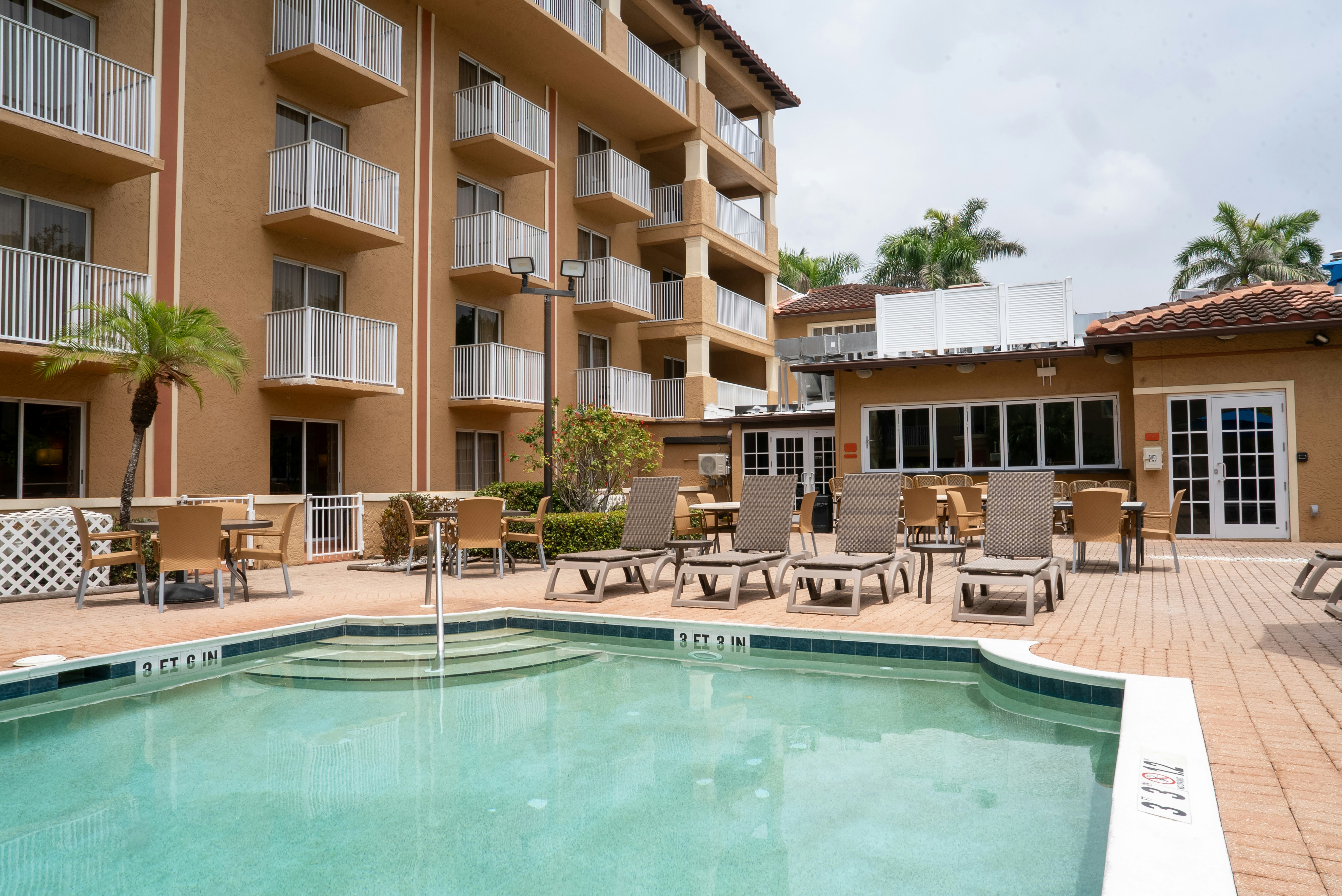 Inn of Naples, Tapestry Collection by Hilton in NAPLES - FL