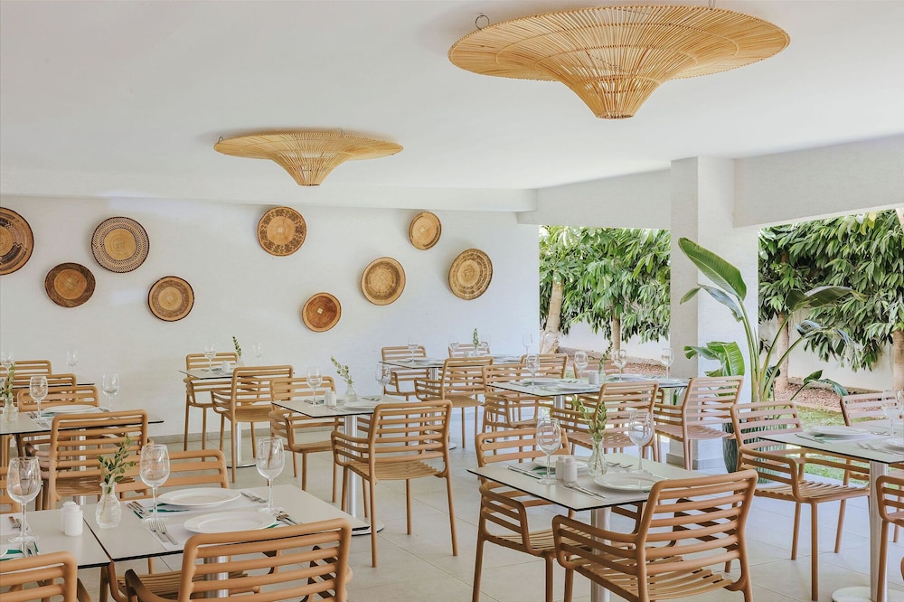 Nissi Park Hotel 53/70
